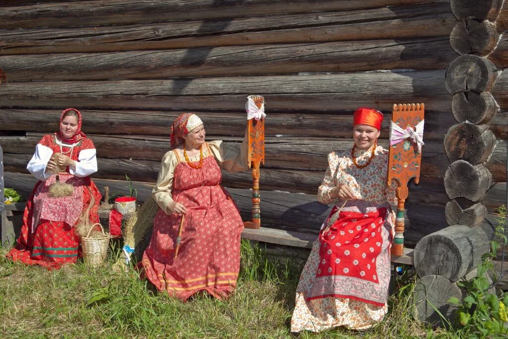 Карелы и коми промысел. Традиции поморов Архангельской области. Народный костюм поморов Архангельской области. Поморы Архангельской области культура. Шенкурский краеведческий музей.