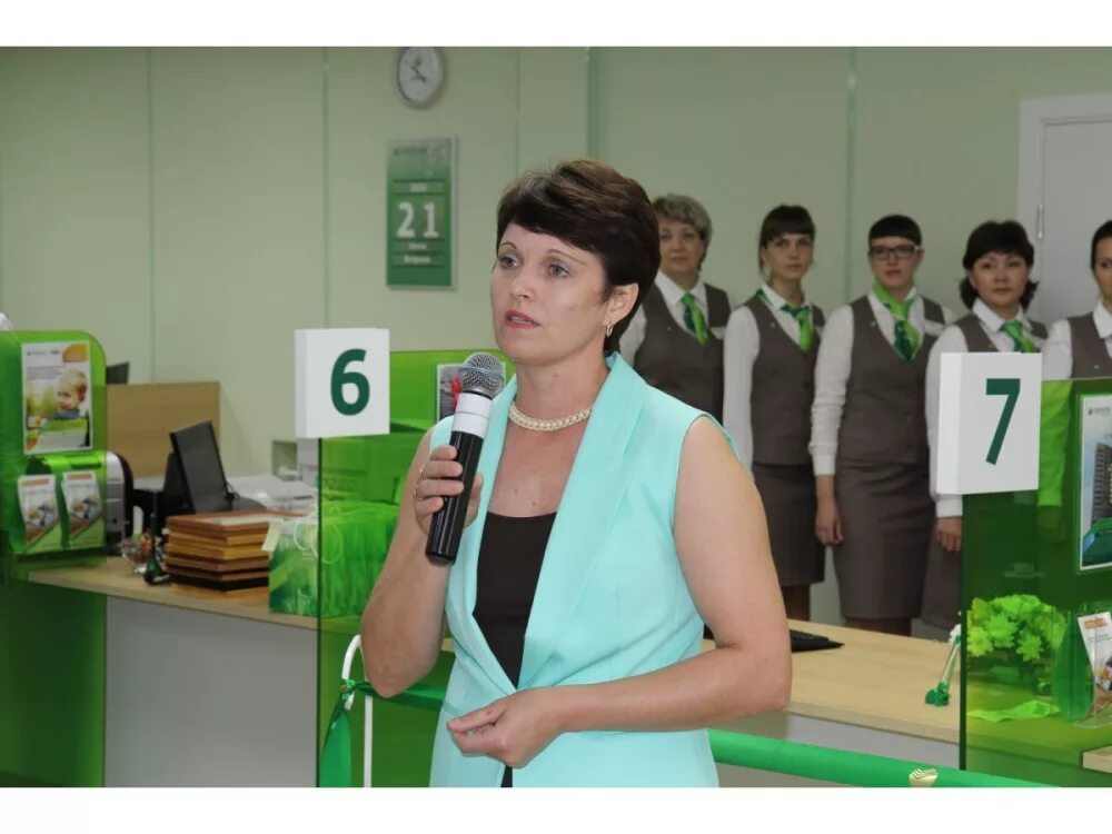 Сбербанк в горном. Сбербанк офис. Горно алтайск коммунистический 109 сбербанк. Кирова 57 пятигорск. Сбербанк здание.