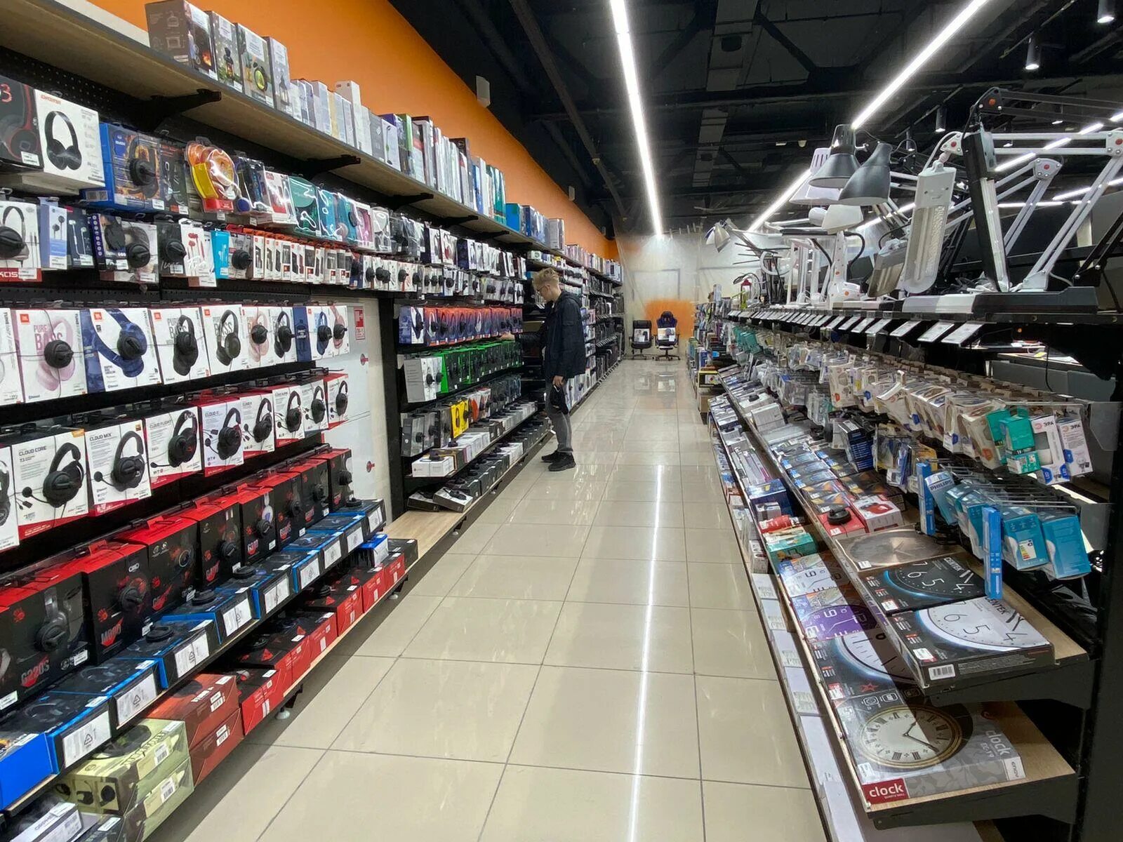 метр магазин строительных материалов барнаул. магазин днс в барнауле. магазин текстиля. самые дешевые в барнауле. павловский тракт 50 барнаул.