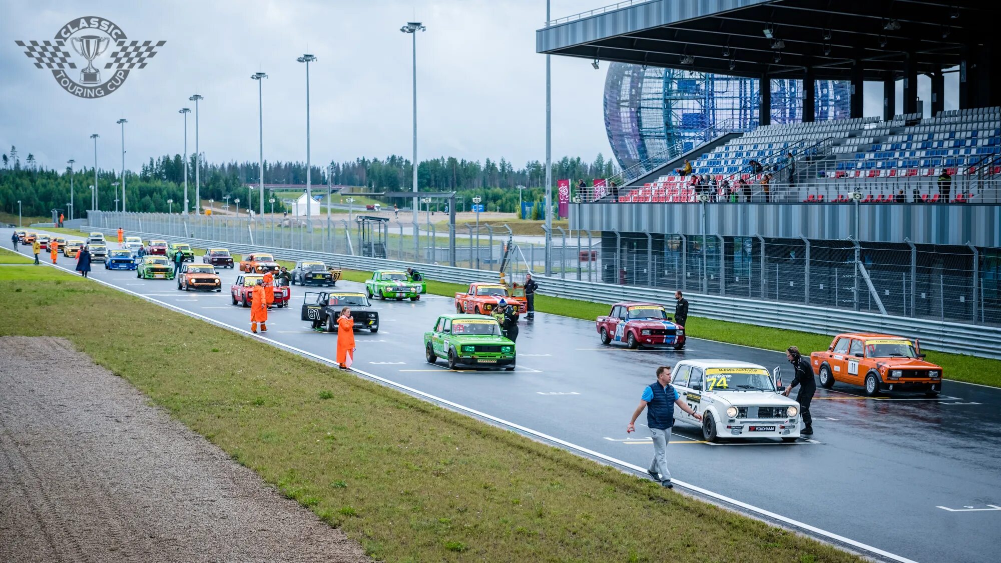 Сбер первый gt cup гран при москвы. Classic Touring Cup 2022. Кольцевые гонки игора драйв. Игора драйв шоссейно-Кольцевая трасса. Автогонка игора драйв.