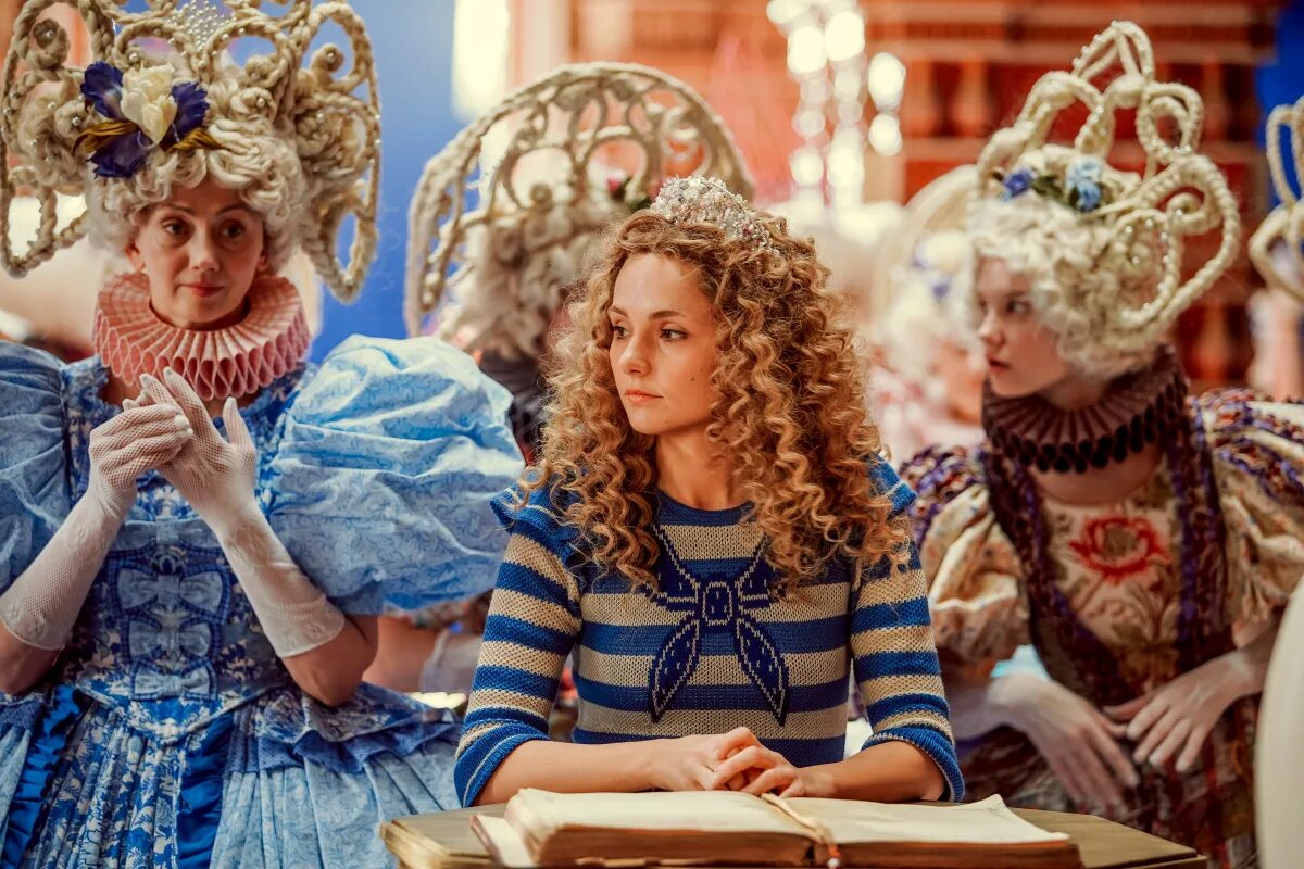 Полина гагарина летучий корабль. Летучий корабль фильм 2022. Летучий корабль фильм 2023. Анна уколова летучий корабль. Летучий корабль фильм гагарина.