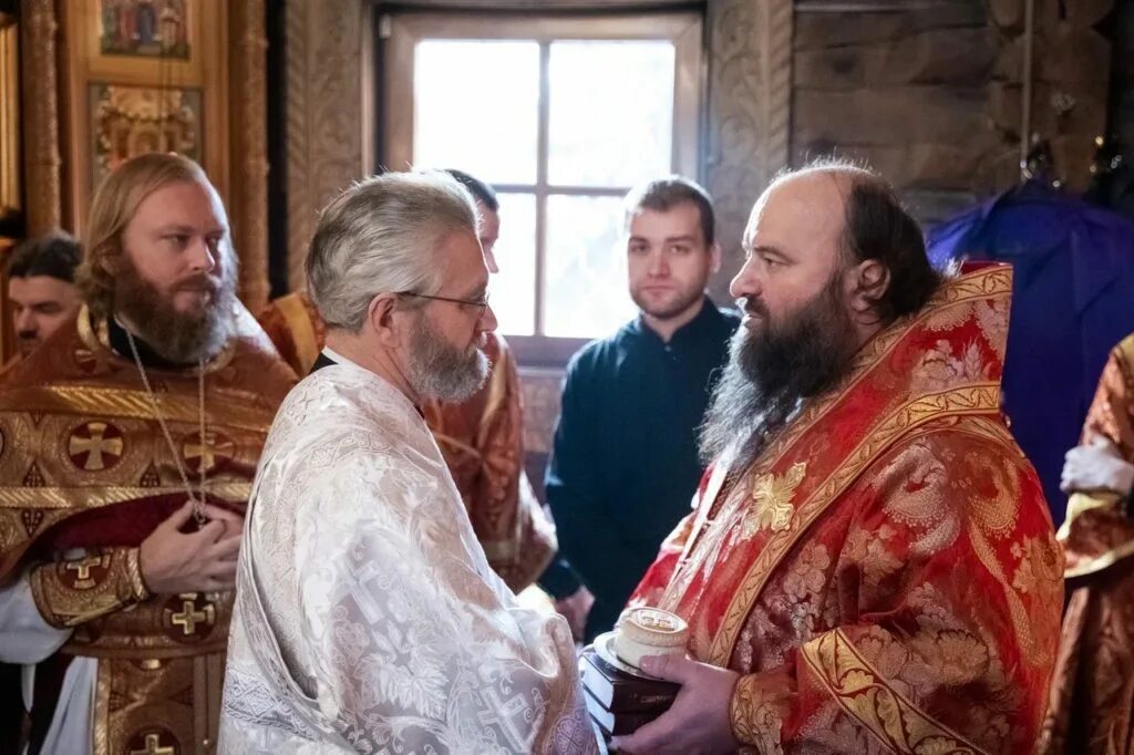 Епископ наро фоминский. Парамон епископ наро-фоминский. преосвященнейший парамон, епископ наро-фоминский. храм георгия победоносца в коптево. храм великомученика никиты, москва сарыекадры.