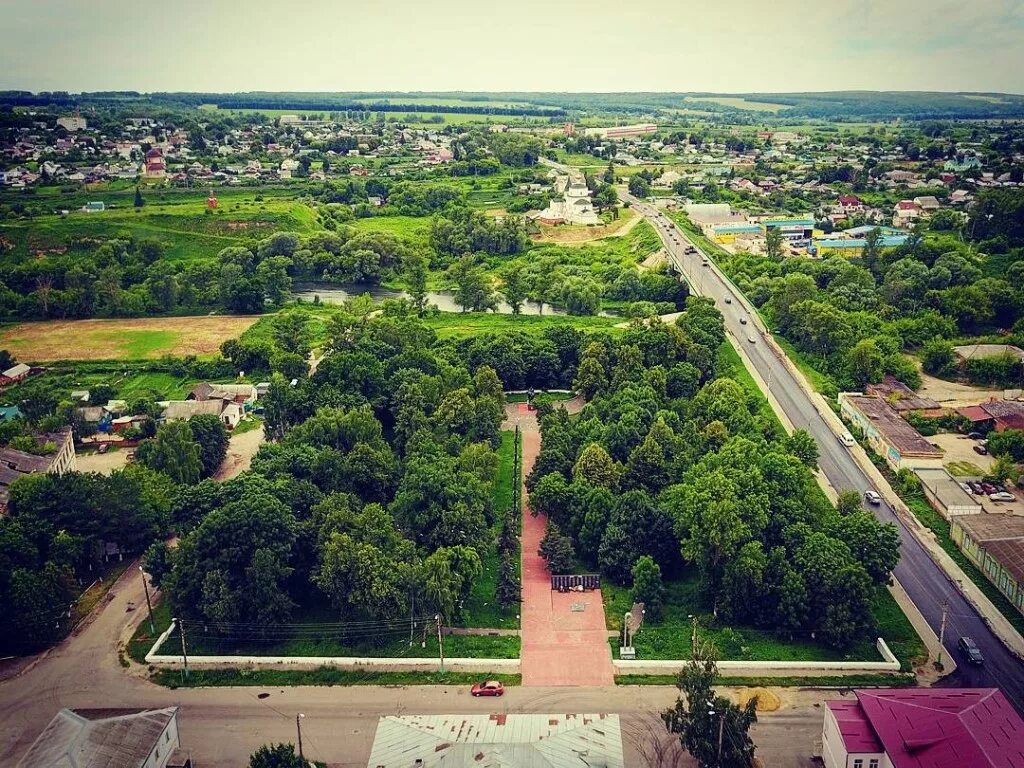 Орловская область города. Мценск Орловская область. Парк пионеров Мценск. Мценск Орловская область вид сверху. Парк город Орел Орловская область.