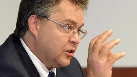 Края отставка
