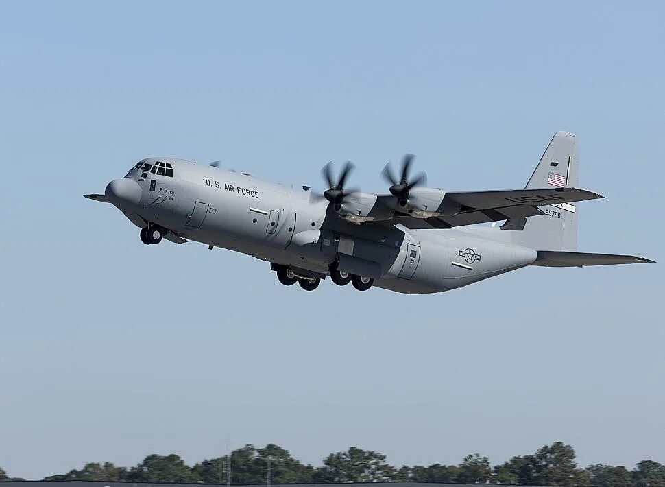 Lockheed Martin c-130j super Hercules. C-130 Hercules. Lockheed c-130 Hercules. ВТА C-130j-30 «супер Геркулес».