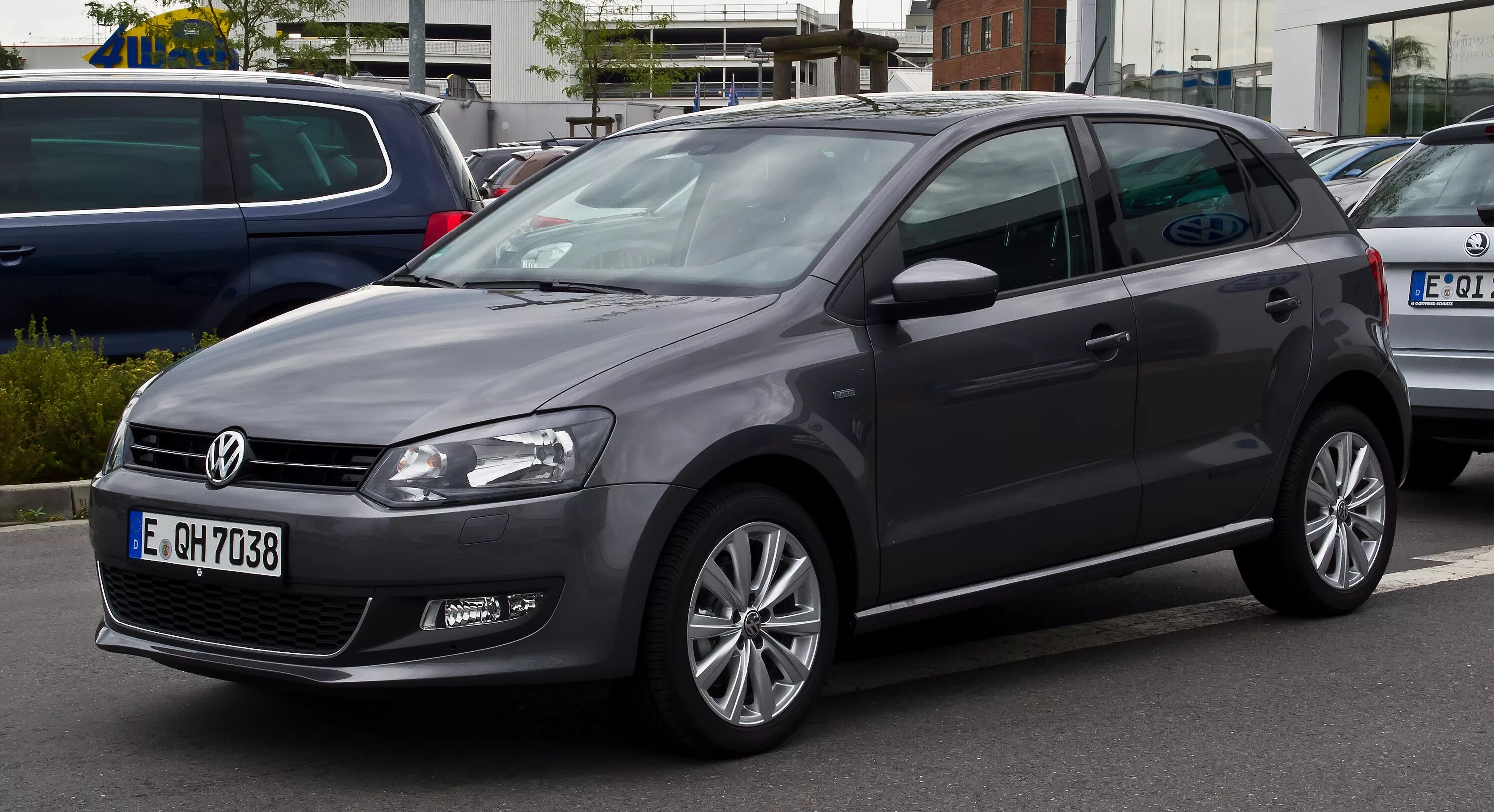 Фольксваген 1.2 tsi. Volkswagen Polo 2013 Hatchback. Фольксваген поло хэтчбек 2013. Фольксваген поло 1.2. Volkswagen Polo 2013 хэтчбек.