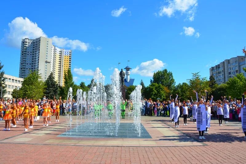 Город Энгельс. Энгельс Саратовская область. Город Энгельс Саратовской области. Г. Энгельс площадь.