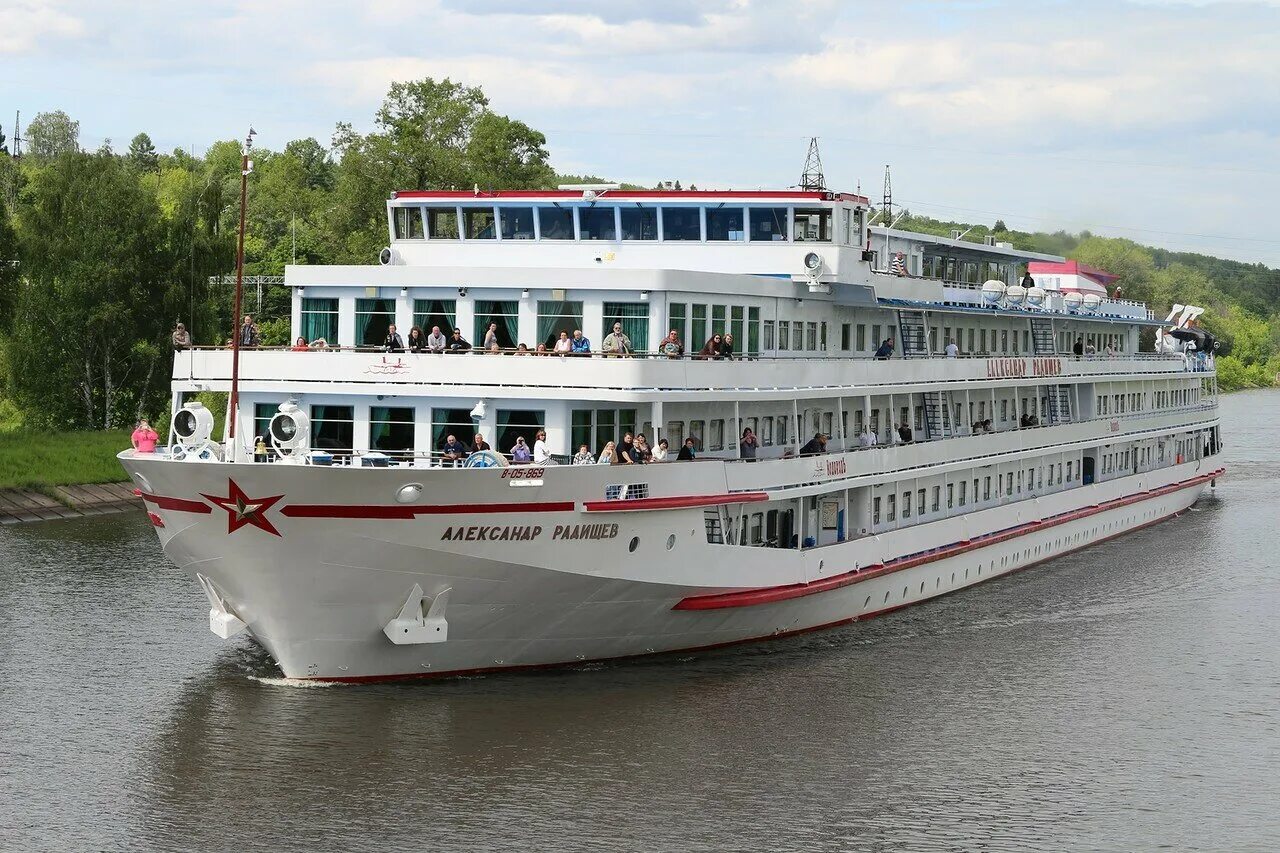 Радищев теплоход водоход.