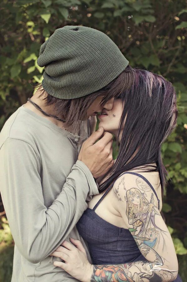 Эмо пары. Johnnie guilbert и alex dorame. Эмо парочки. Эмо парень и девушка. Эмо парочки.