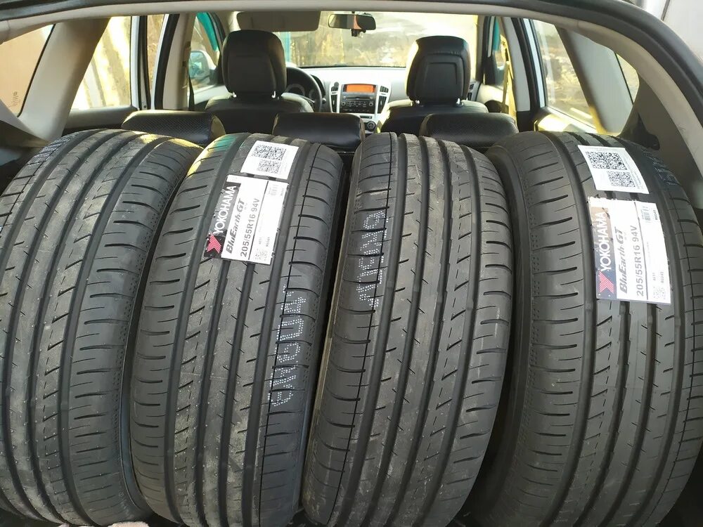 Летняя шина Yokohama BLUEARTH ae51. Yokohama BLUEARTH-gt ae51. 215/55r17 Yokohama BLUEARTH ae51 94 w. Yokohama gt ae51. Купить летние шины yokohama bluearth