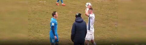 Бывший ударил по лицу