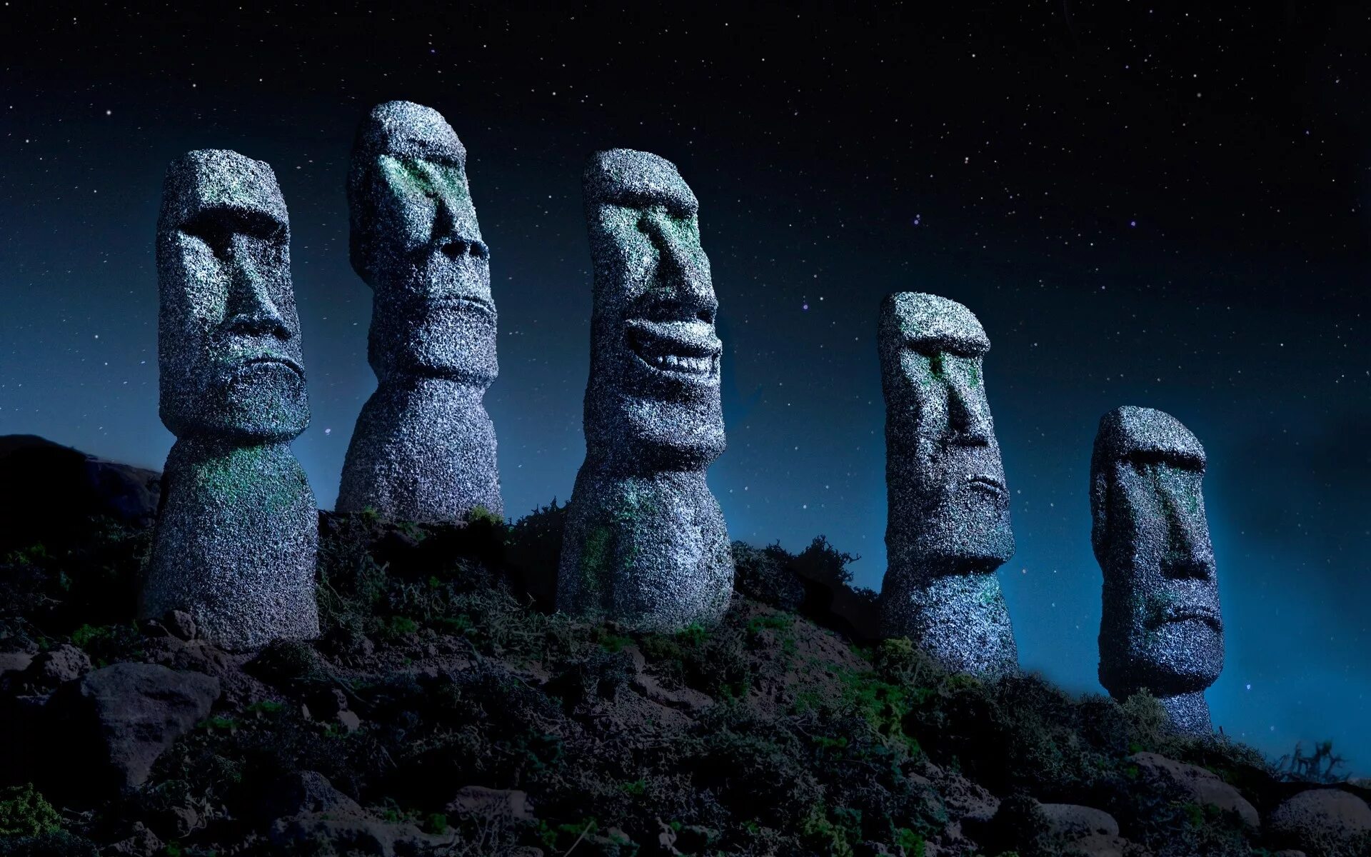 Каменные статуи Моаи остров Пасхи Чили. Моаи Стоун на острове Пасхи. Каменные истуканы Моаи на острове Пасхи. Моаи статуи острова Пасхи Моаи.