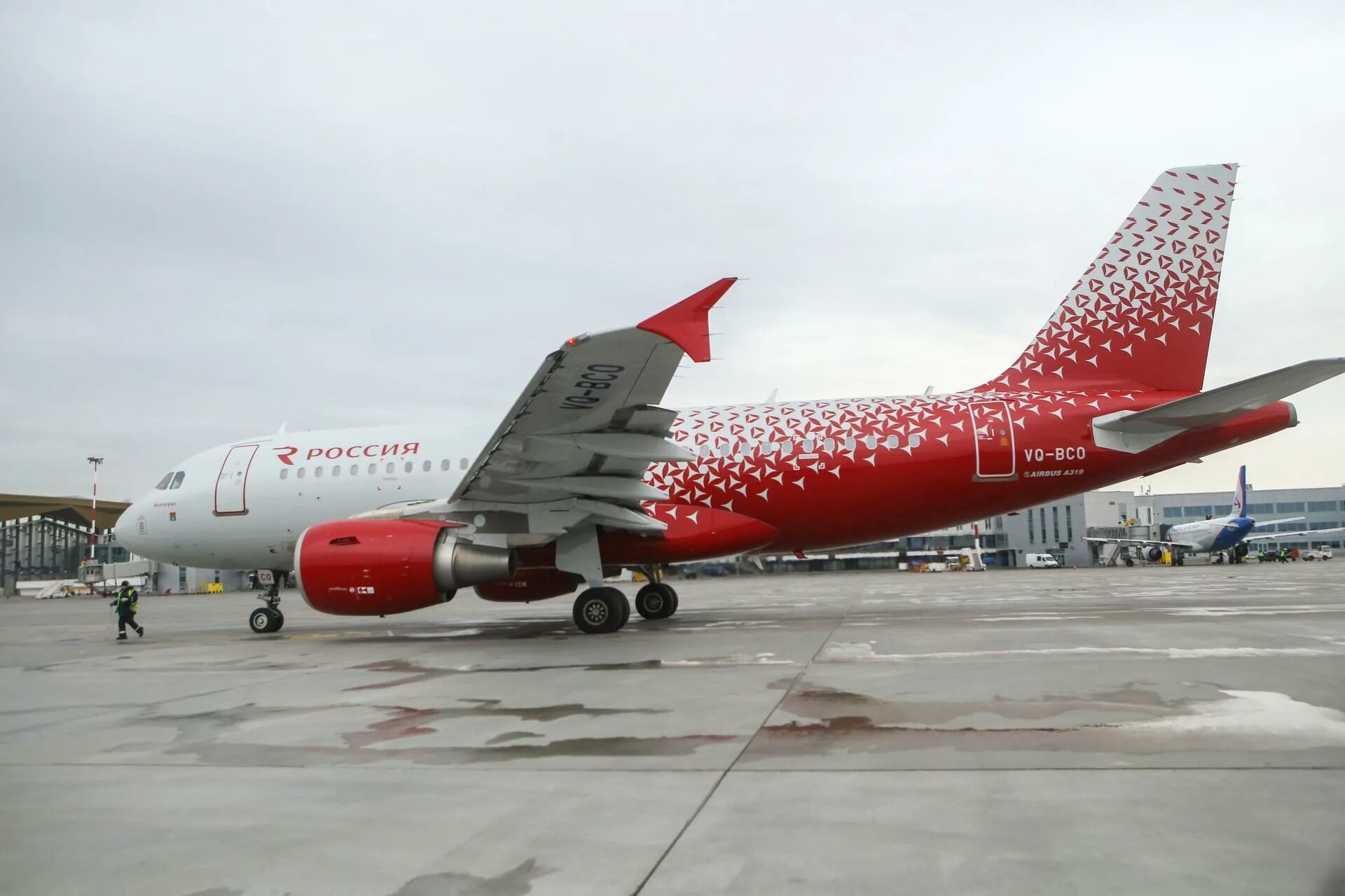 Авиа успех. Самолеты туркиш эйрлайнс анталья. Самолет петербург анталья. Самолет сочи аирлинес. Самолет ак россия в адлере.