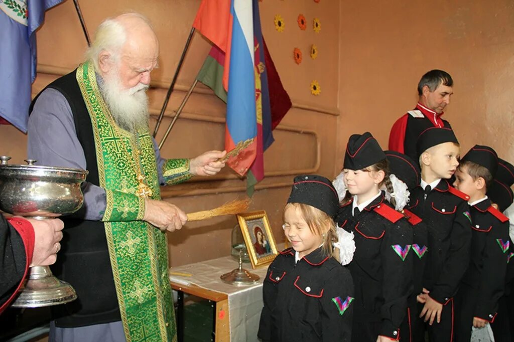 Погода в хуторе кубанском. Станица Кубанская Троицкий храм. Краснодарский край станица Кубанская храм Святой Троицы.