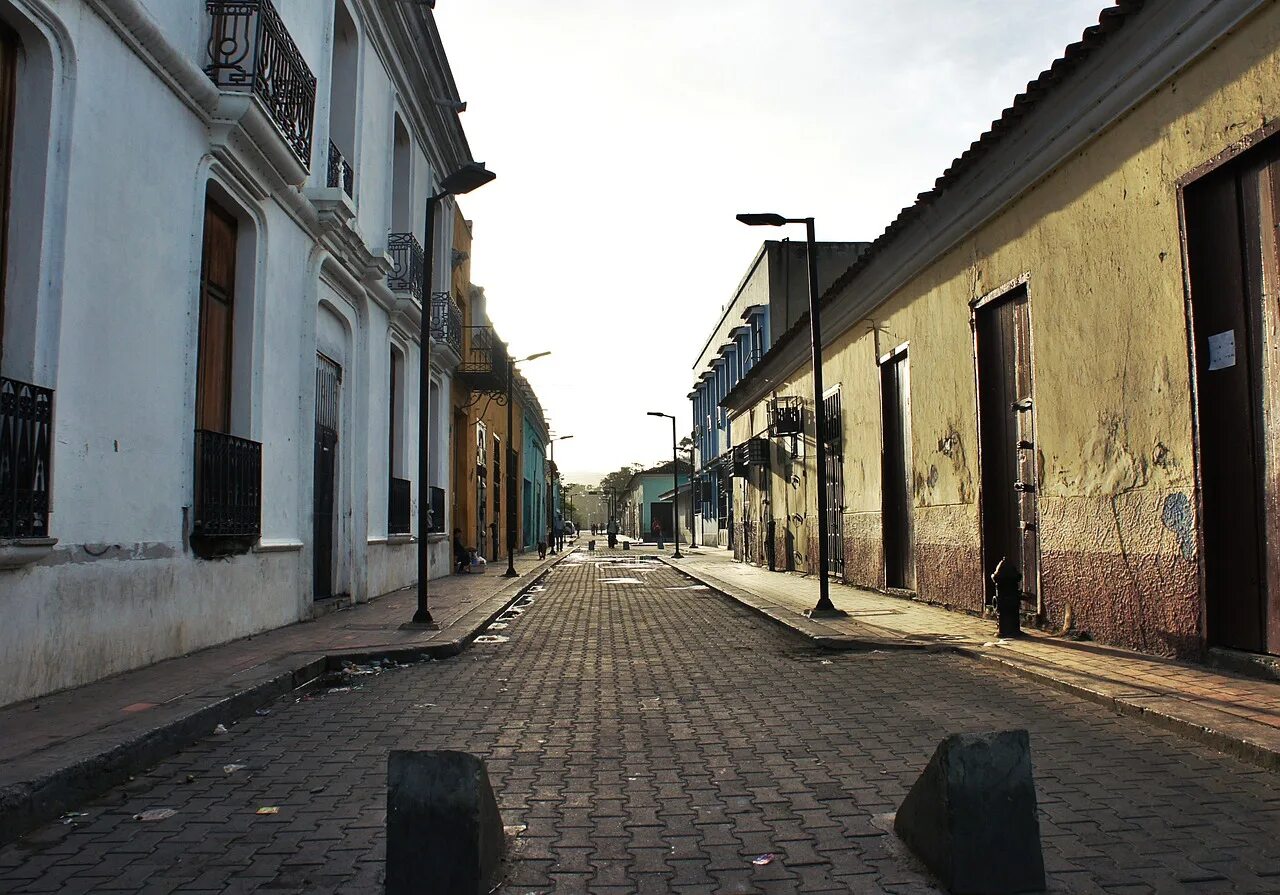 Барселона венесуэла. Город барселона венесуэла. г барселона венесуэла. barcelona venezuela.