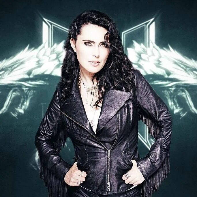 Within temptation альбомы. Within Temptation вокалистка.