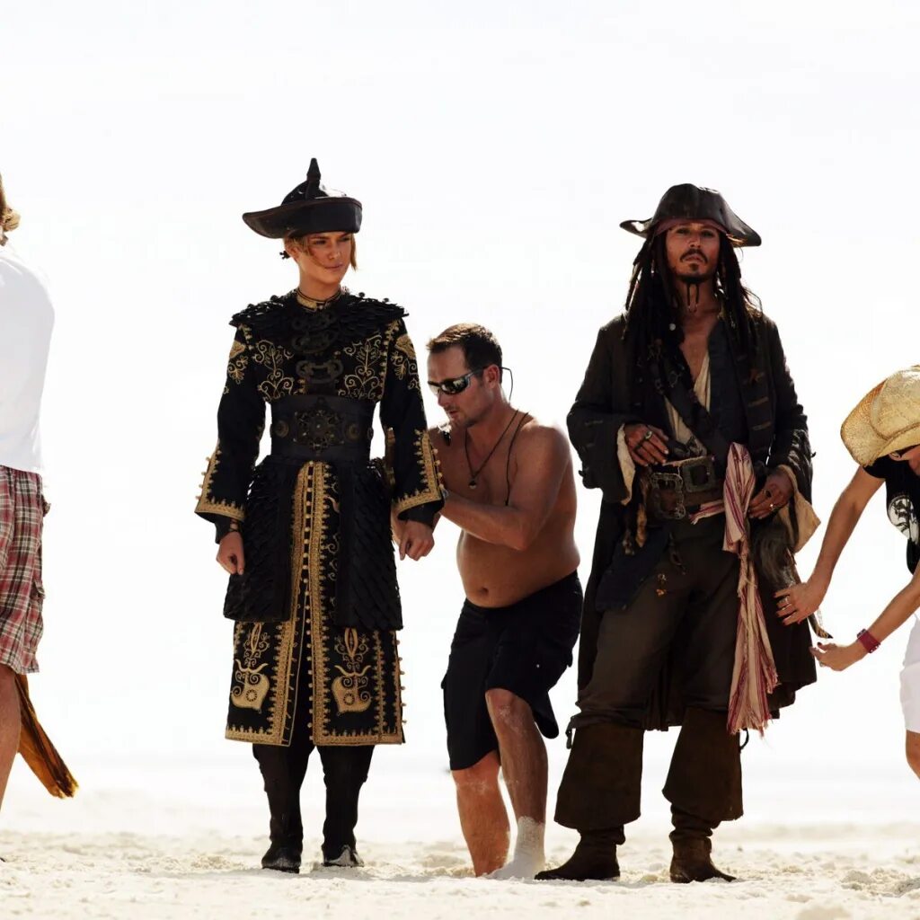 Композиция пираты карибского моря. Песни из пиратов карибского моря. Пираты карибского моря мелодия. Пираты карибского моря джек воробей. Пираты карибского моря 269.