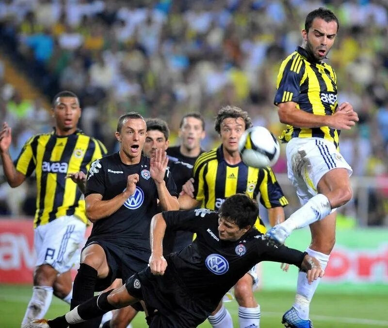 Фенербахче 2008-2009 форма. Партизан фенербахче. Партизан фенербахче. Фенербахче. Партизан фенербахче.