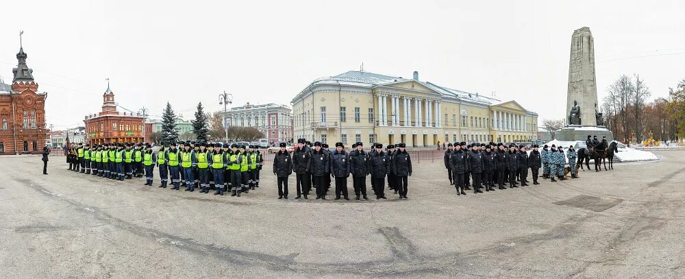 Площадь овд. Мвд по владимирской области. умвд владимир соборная площадь. история владимирской милиции.