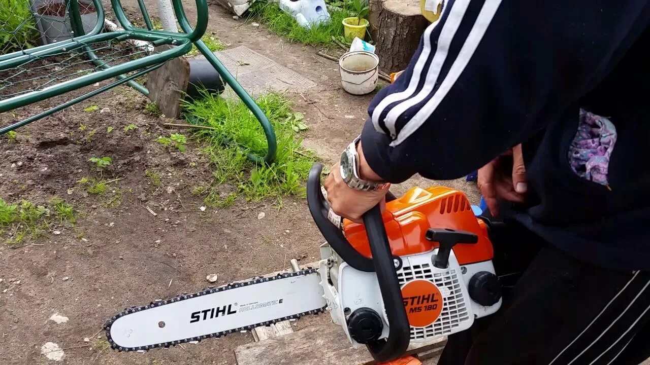 Как завести бензопилу штиль 180. Штиль FS 180. Stihl 180. Запуск штиль МС 180. Пила штиль 180.