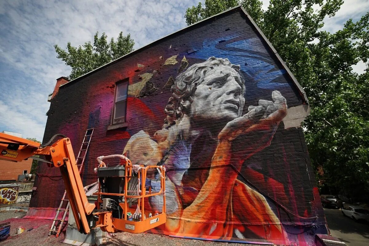 Картины в стиле стрит арт на холсте. Граффити мурал. Марио мурал. Граффити мурал. Граффити мурал.