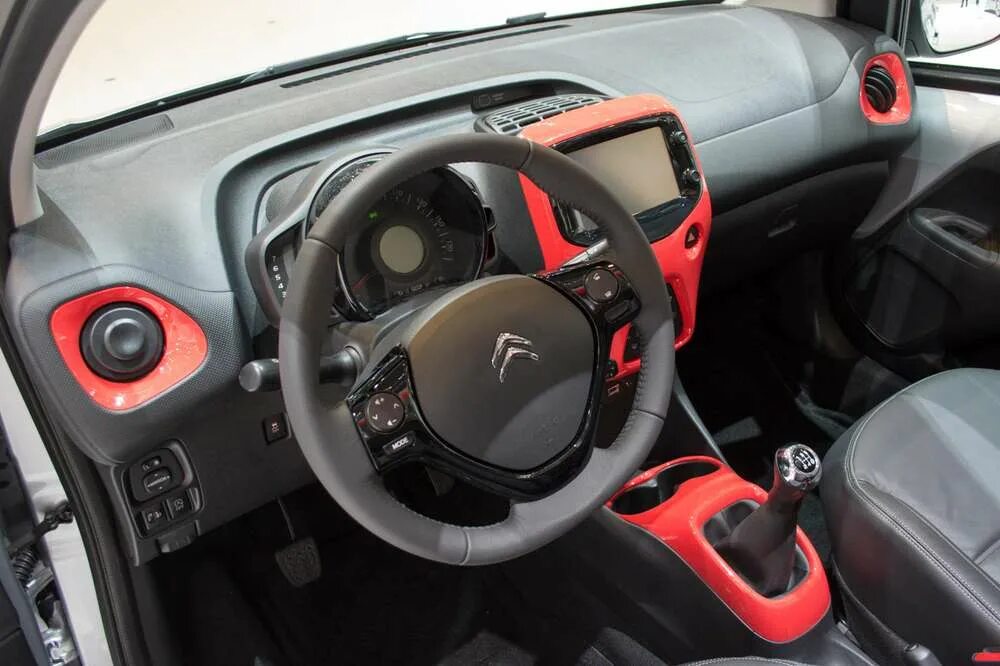 Робот ситроен с1. Citroen c1 салон. ситроен с1 2014. ситроен с1 новый салон. citroen c1 2008 салон.