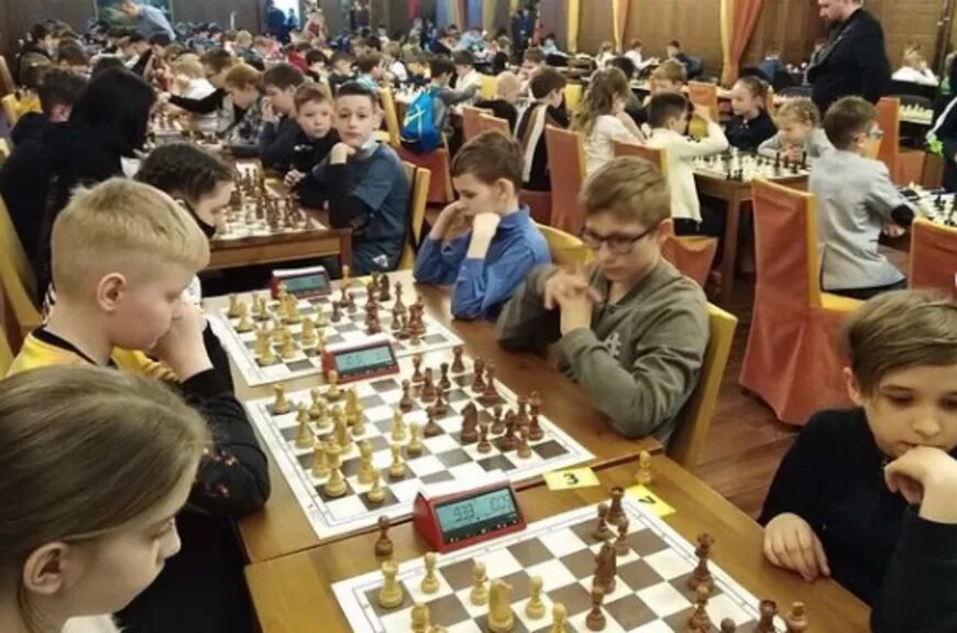 Шафиуллин ильдар исхакович шахматы. Шахматист. Номинации в шахматах. Шесть шахматистов. Шесть шахматистов.