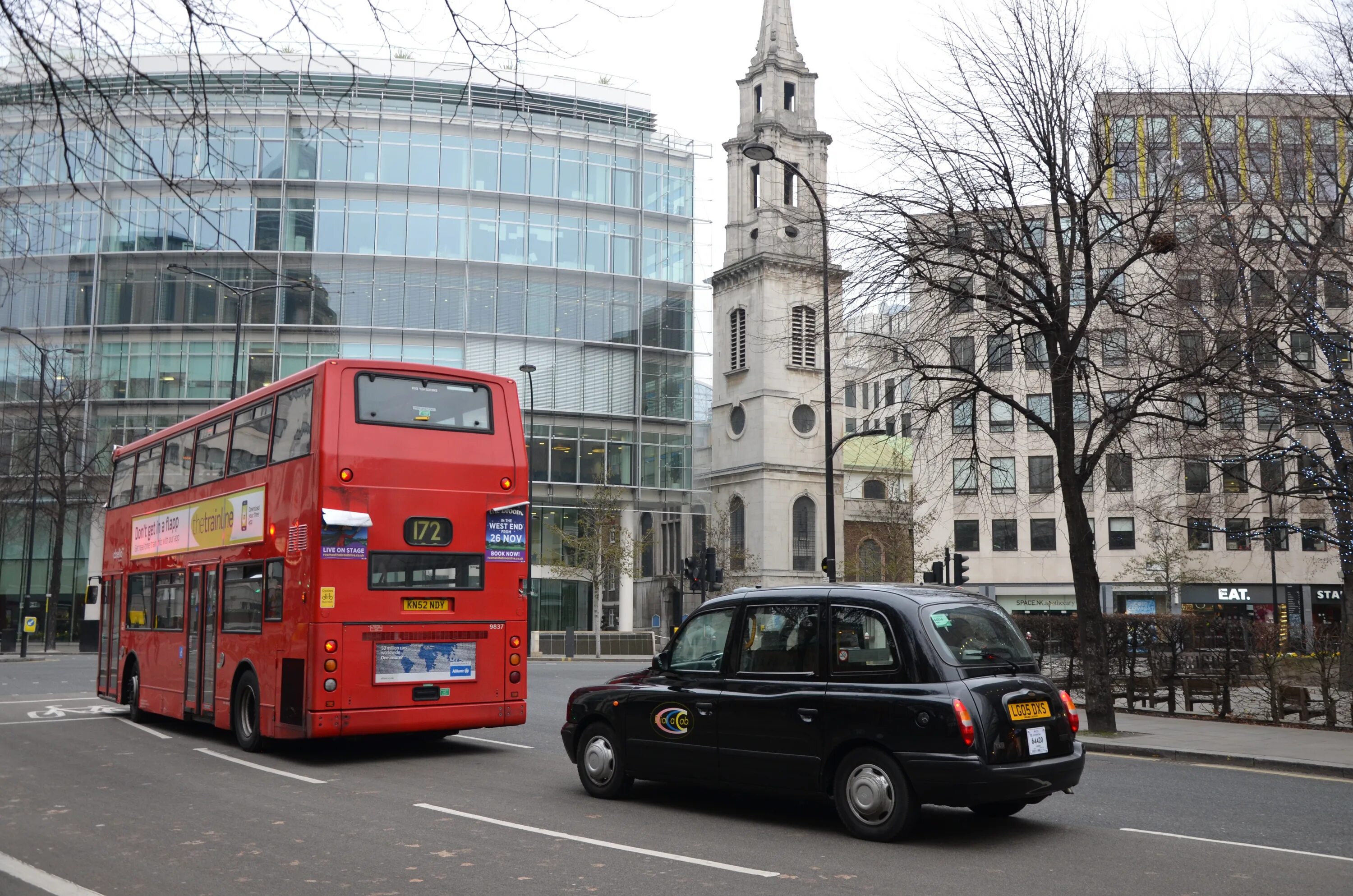 Транспорт в лондоне. Транспорт Великобритании. Автобус Англии. Автобус Лондон. Общественный транспорт в Англии.