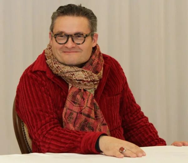 Александр Васильев: фиктивный брак, парижская квартира, родство с Моргенштерном 