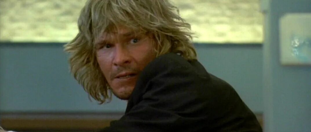 патрик суэйзи на гребне волны. патрик суэйзи на гребне волны. патрик суейзина гребне волны. киану ривз на гребне волны. патрик суэйзи на гребне волны.