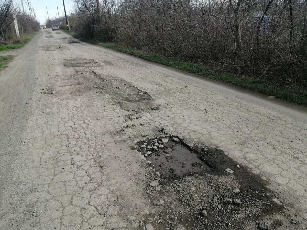 Красный сулин вода. Красный Сулин. Красный Сулин парк. Ремонт дороги. Красный Сулин Сулин.