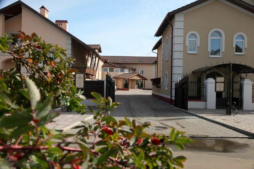 Арт гостиница суздаль. Суздаль всполье 33. Отели суздаля с парковкой. Отель суздаль в суздале номера. Отели суздаля с парковкой.