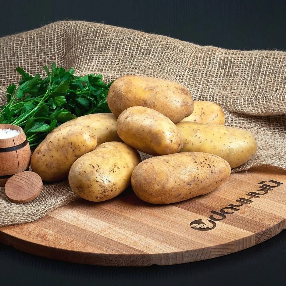 Лучшие сорта картофеля для пюре. Картофель балтик роуз. сорт картофеля алтайка. сорт картофеля белая лебедь. фермерская картошка.
