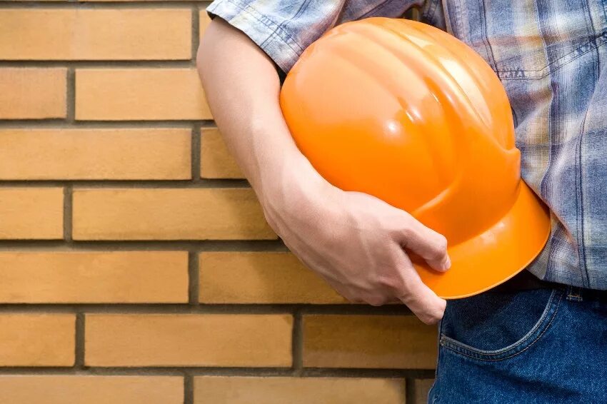 Кирпичная кладка на стройке. День строителя кирпич. День строителя кирпич. Стройка кирпичи. День строителя кирпич.