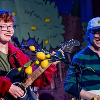 Включи cavetown