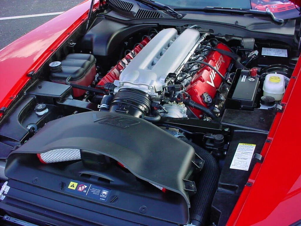 G v 10. Двигатель dodge Viper v10. Dodge Viper двигатель v12. V10 Viper двигатель. Додж Вайпер СРТ 10 двигатель.