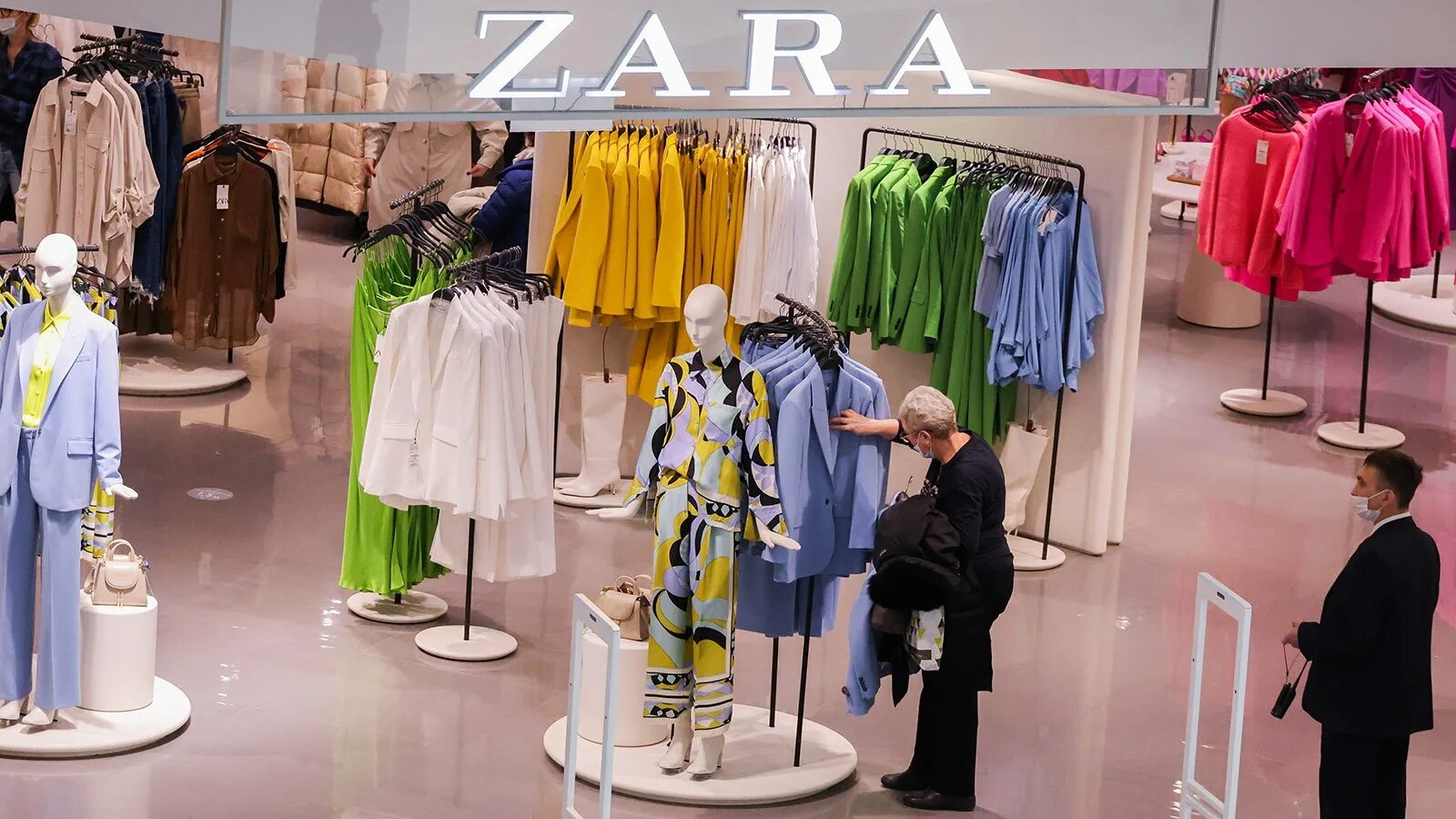 Как называется zara сейчас. Zara bershka. магазин новая мода. российские бренды магазинов. одежда россия.
