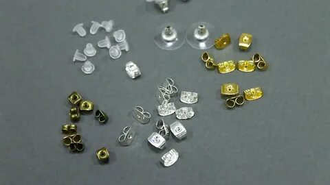 Как снять силиконовую заглушку с сережек
