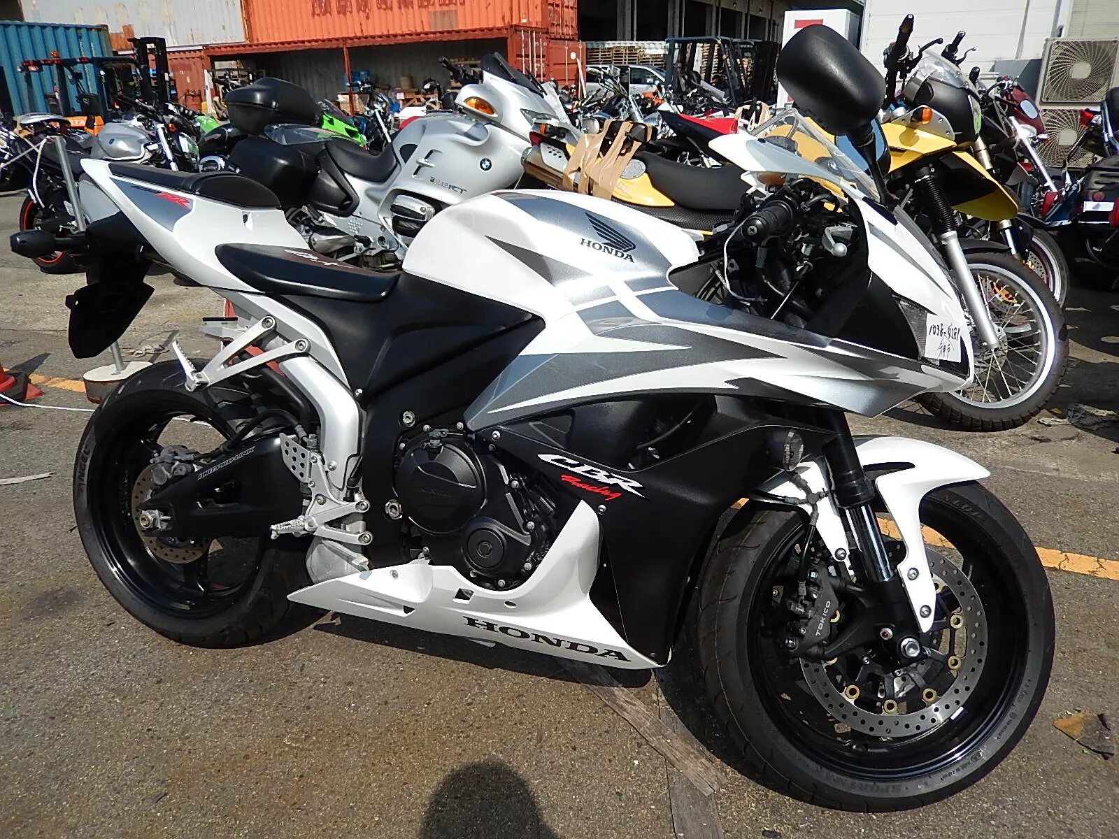 Honda cbr600rr 2008. Хонда 600rr. Хонда СБР 600рр. Мотоцикл Хонда 600 CBR. Хонда сбр 600рр купить