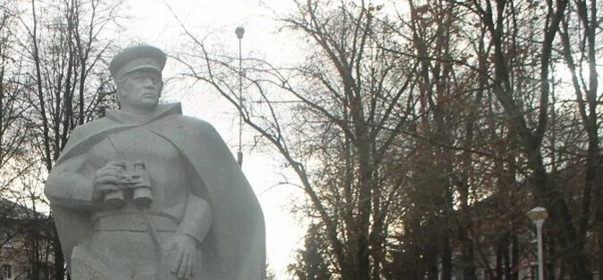 Памятник наумову в обнинске. Памятник наумову. Памятник наумову. Скульптуры в обнинске. Памятник наумову в обнинске.