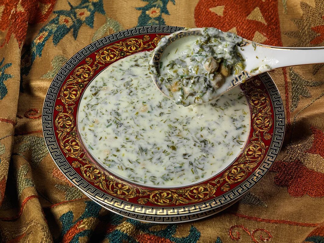 Довга. Довга азербайджанская. азербайджанская кухня довга. азербайджанский суп довга. азербайджанский напиток довга.
