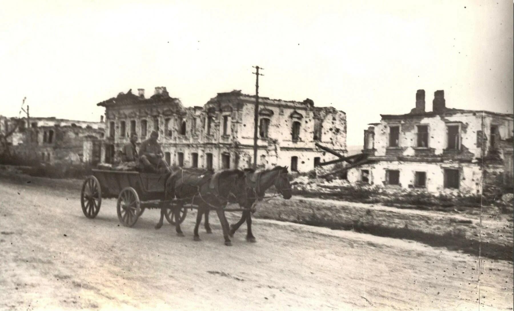 Освобожденный Белгород 1943. Город Белгород 1943. Белгород 1945. Белгород в оккупации ВОВ. Освобождение белгорода в 1943 году