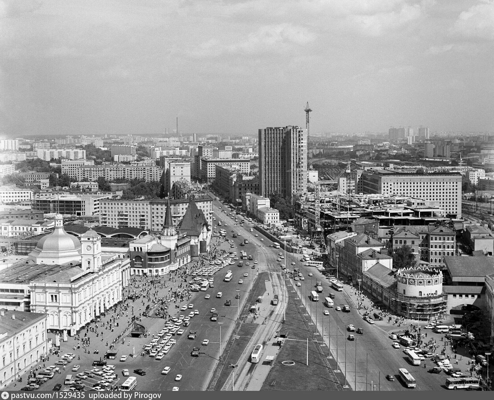 Какая столица советского союза. Советский Союз Москва 1980. Комсомольская площадь 1980. Москва в СССР 80. Советская Москва 1980.