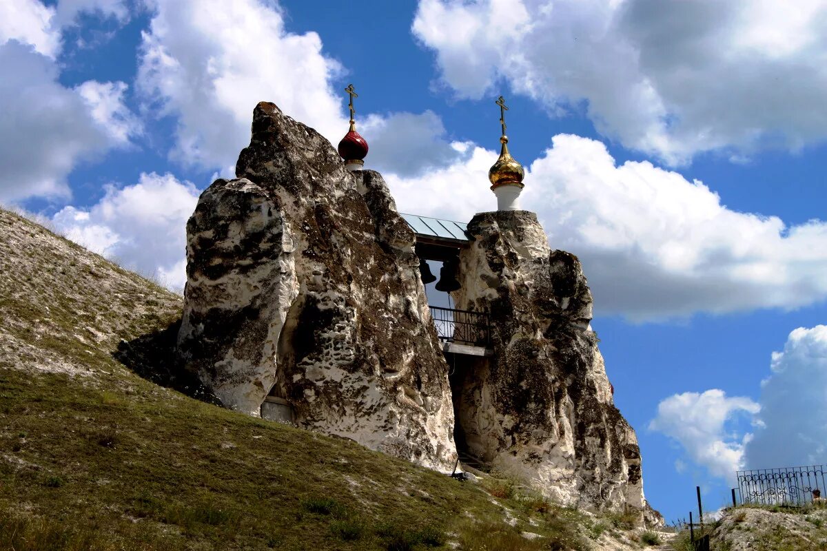 Костомаровский Спасский монастырь Воронежская область. Костомаровский монастырь Дивногорье. Женский монастырь Костомарово Воронежская.