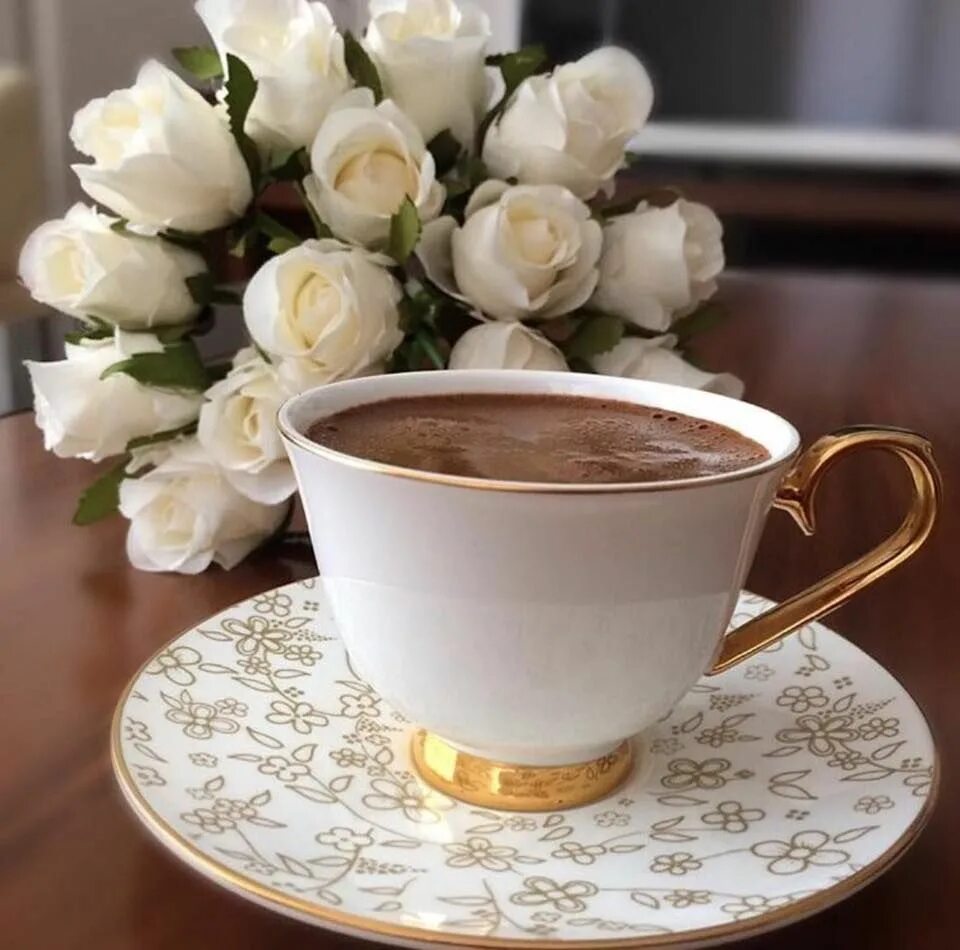 Доброе утро кофе. Открытки с добрым утром с чашечкой кофе. Чашка кофе с пожеланиями. Открытки с добрым утром с кофе.