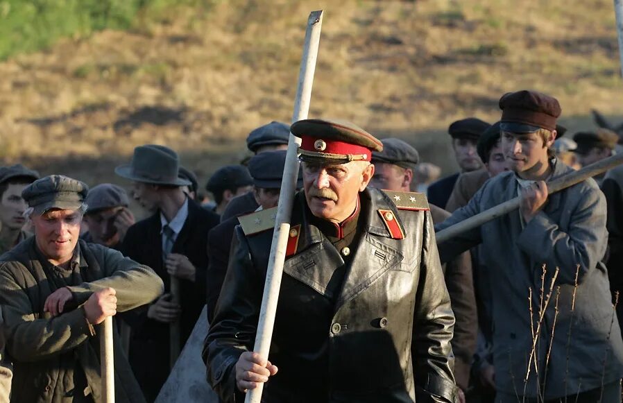 Михалков утомленные солнцем 2. Утомленные солнцем 2: цитадель (2011). никита михалков цитадель. утомленные солнцем 2. утомлённые солнцем 2 предстояние цитадель.
