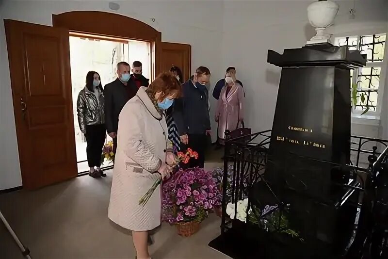 Лермонтов ставропольский край памятник лермонтову. Феникс город лермонтов. Владивосток поселок лермонтова. Лермонтов город. Пятигорск парк лермонтова пятигорск.