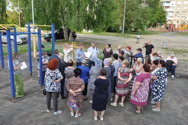 Цюрупе. Погода в цюрупы воскресенский на неделю. Школа в посёлке имени цюрупы. Памятник а. Погода в цюрупы воскресенский на неделю.