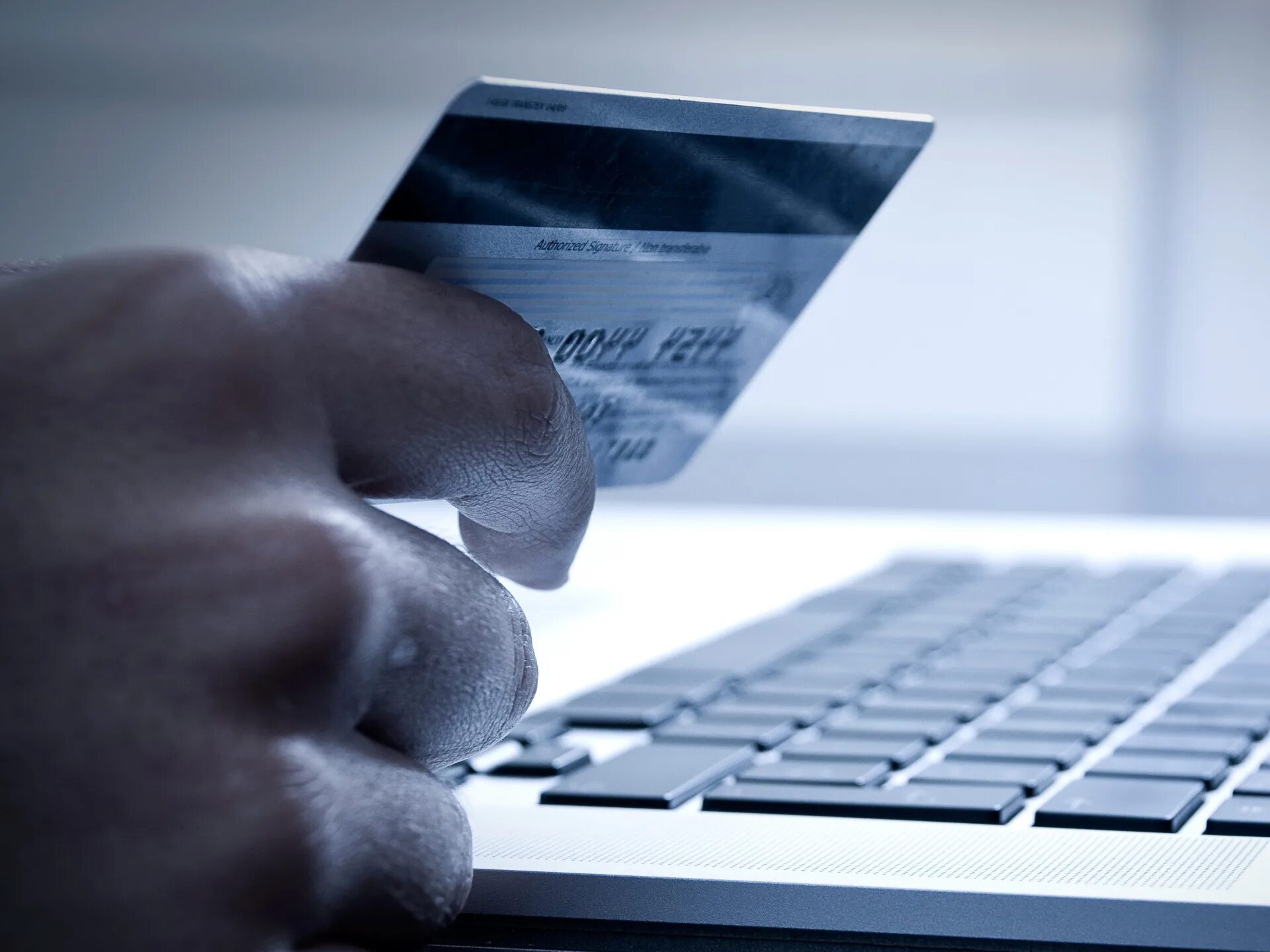 Оплата через смартфон. Интернет банки. Интернет банк покупки. Интернет в банке. Покупки в интернете иллюстрация.