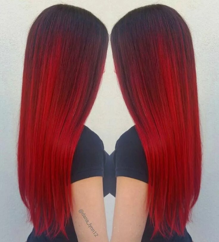 Одна сверху другая снизу. Красная растяжка на волосах. Красное омбре. Красные прямые волосы. Красно черные волосы.
